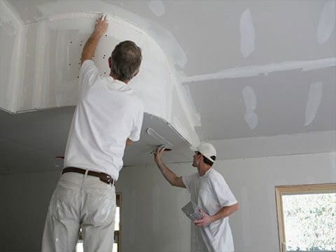Как шпаклевать потолок?