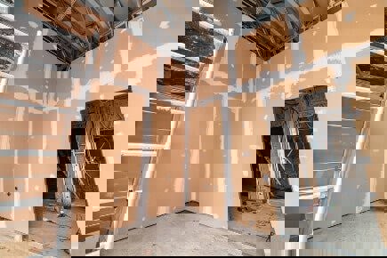 Шпаклівка гіпсокартону під Фарбування / під Шпалери правильно | Чим і як шпаклювати гіпсокартон для стелі та стін - Siniat